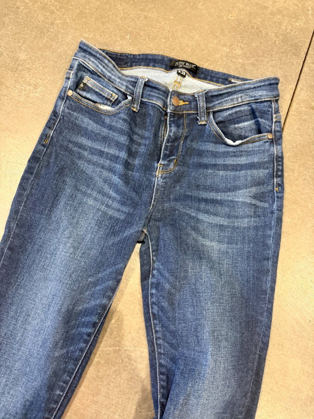 Judy Blue Skinny Jeans - Picture 2 of 3